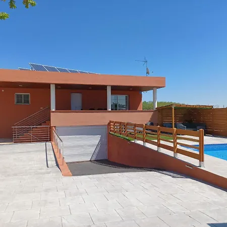 Piscina De Sal Barbacoa Wifi, Parking Gratis, 3 Min Pga Casa El Roble Feriehus *