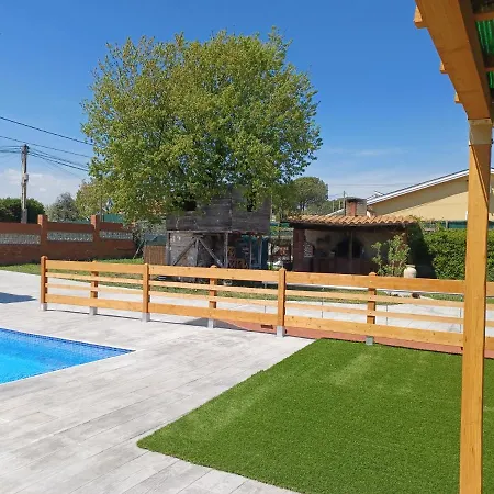 Piscina De Sal Barbacoa Wifi, Parking Gratis, 3 Min Pga Casa El Roble Feriehus