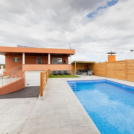 Piscina De Sal Barbacoa Wifi, Parking Gratis, 3 Min Pga Casa El Roble Dom wakacyjny *