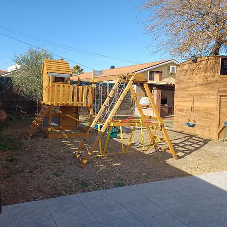 Σπίτι διακοπών Piscina De Sal Barbacoa Wifi, Parking Gratis, 3 Min Pga Casa El Roble *